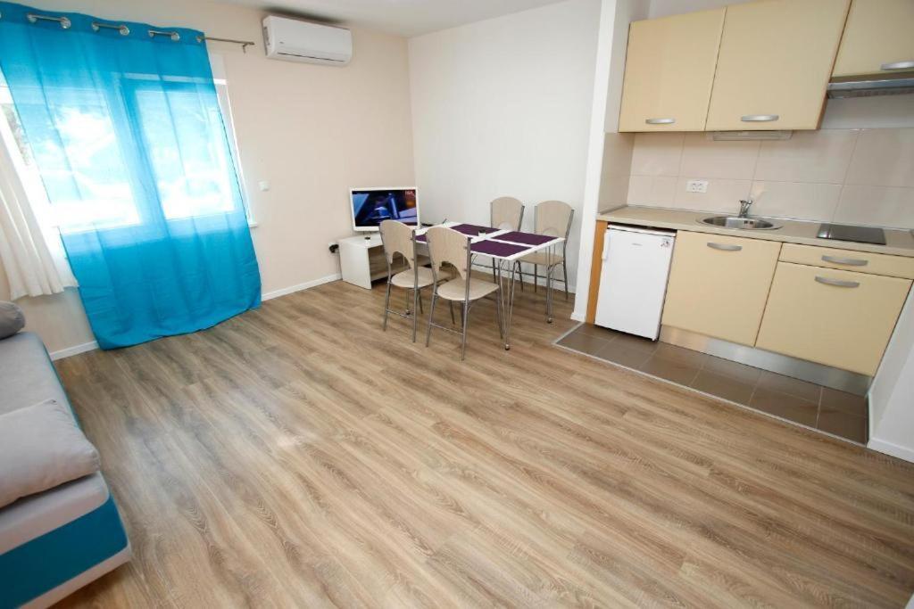 Apartmani Sea Star Makarska Exterior foto